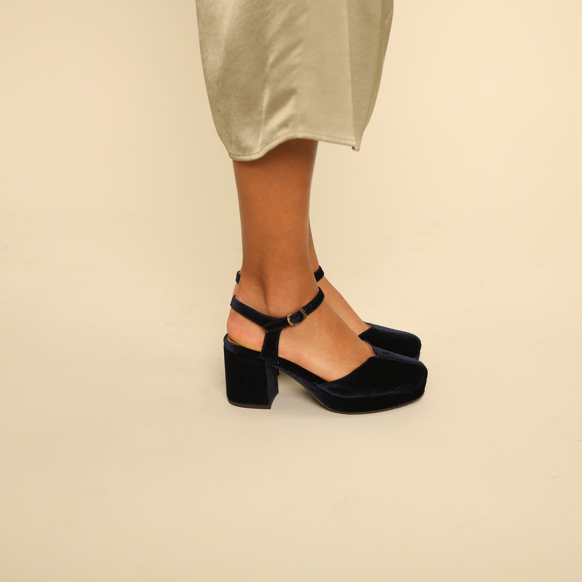 Carol Velvet Navy