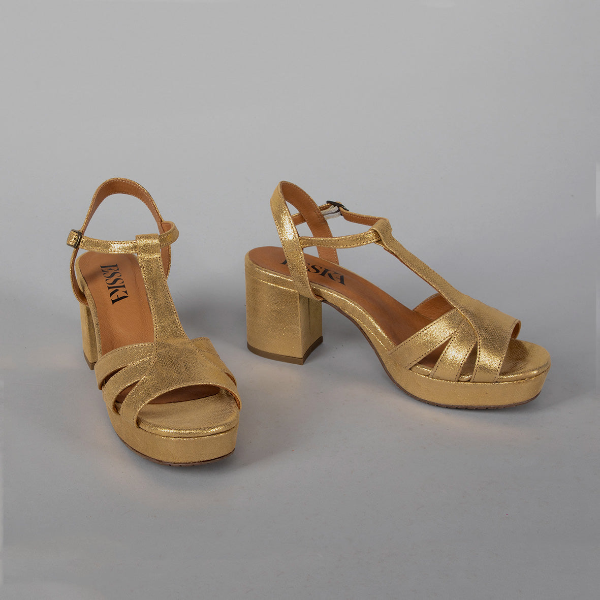 Wide hot sale gold heels