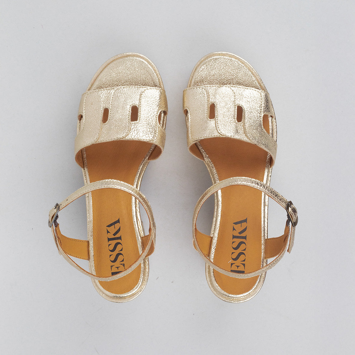 Donna Champagne Mid Sandal by Esska