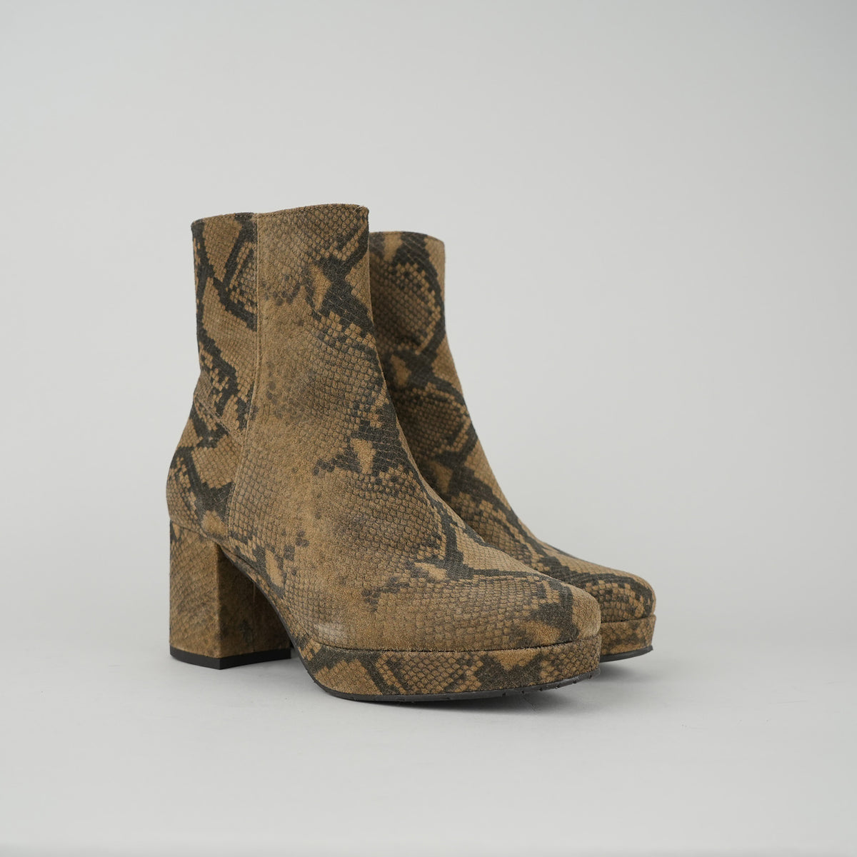 Sample - Cindy Sand Snake - Size 37 (UK4)