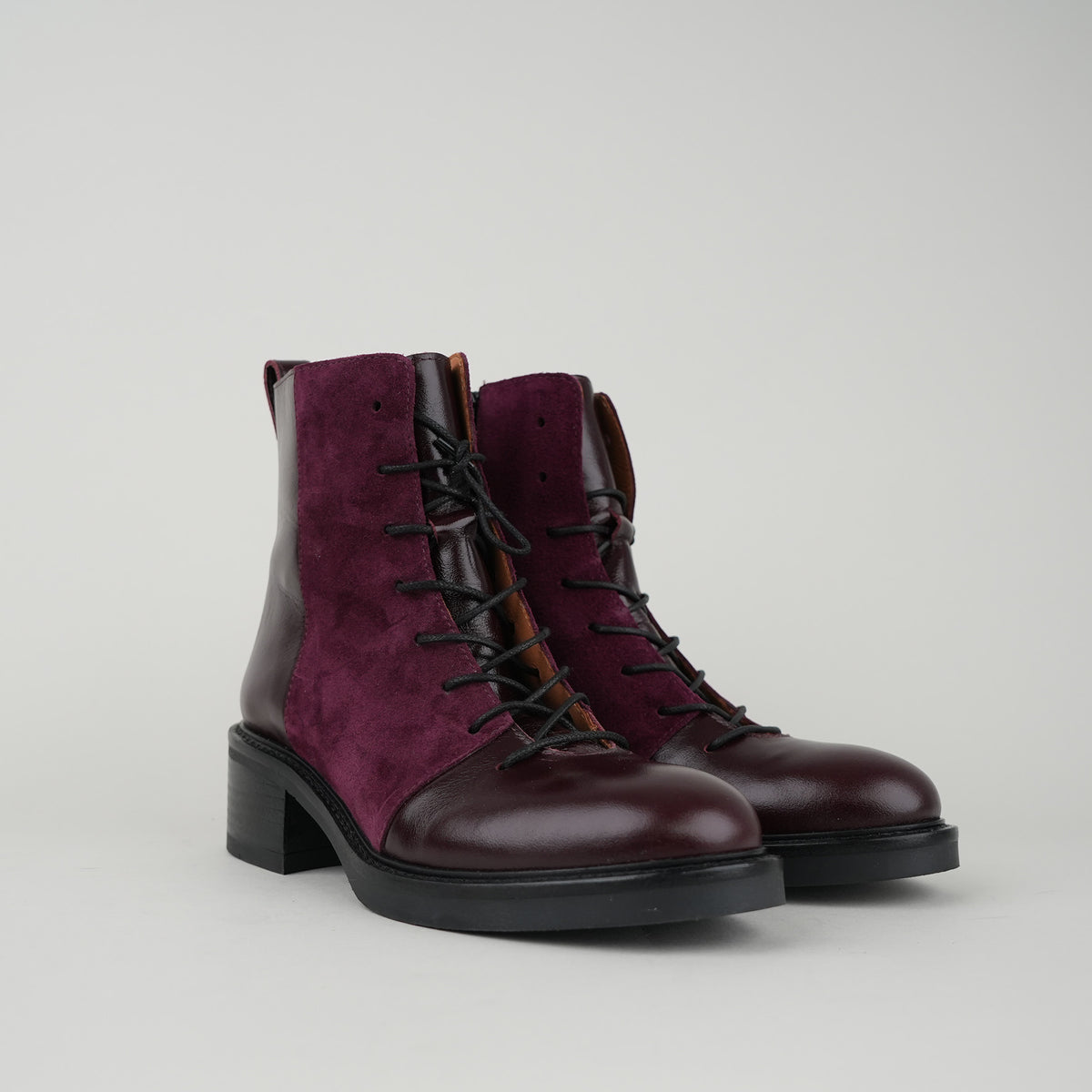 Sample - Varis Plum - Size 37 (UK4)