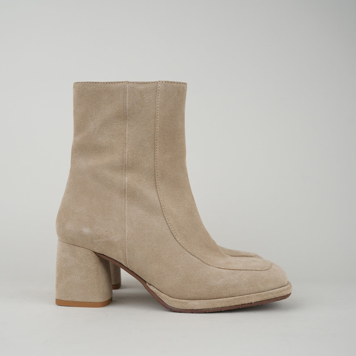 Sample - Pascale Sand - Size 37 (UK4)