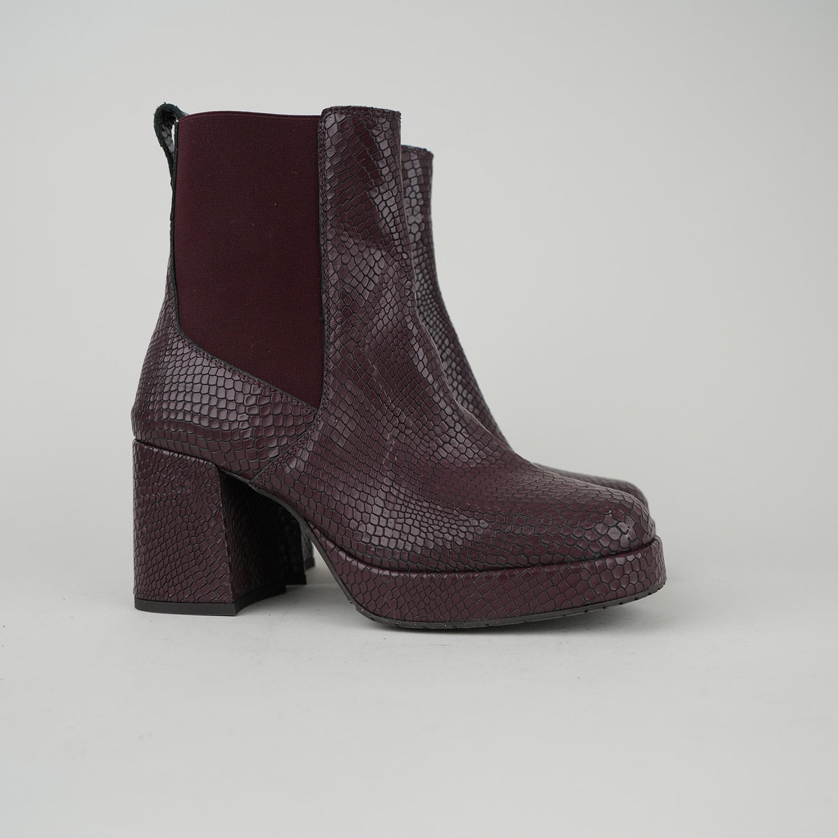 Sample - Sammy Plum Snake - Size 37 (UK4)