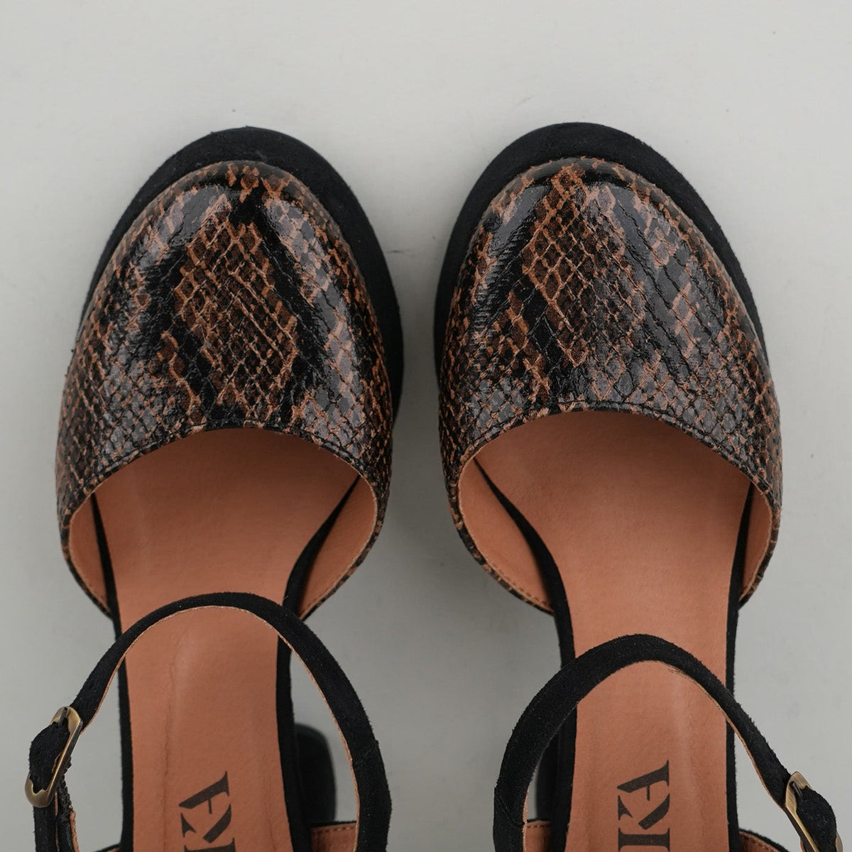 Sample - Aria Vegan Brown Snake - Size 37 (UK4)