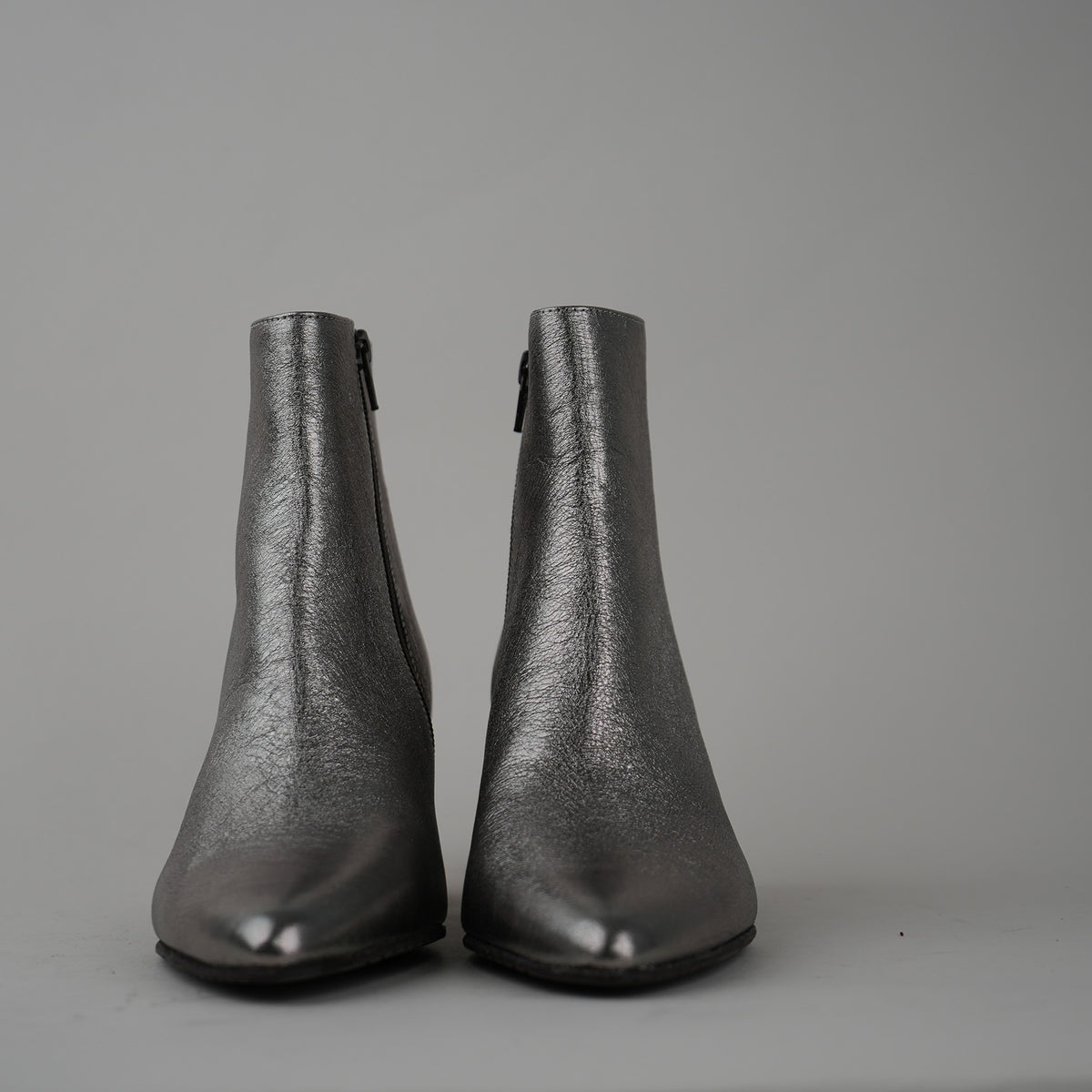 Sample - Lorna Silver - Size 37 (UK4)