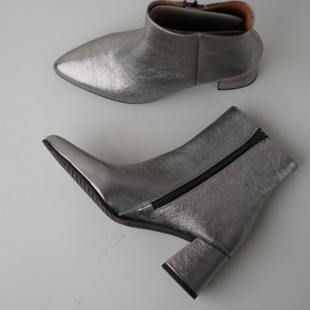 Sample - Lorna Silver - Size 37 (UK4)