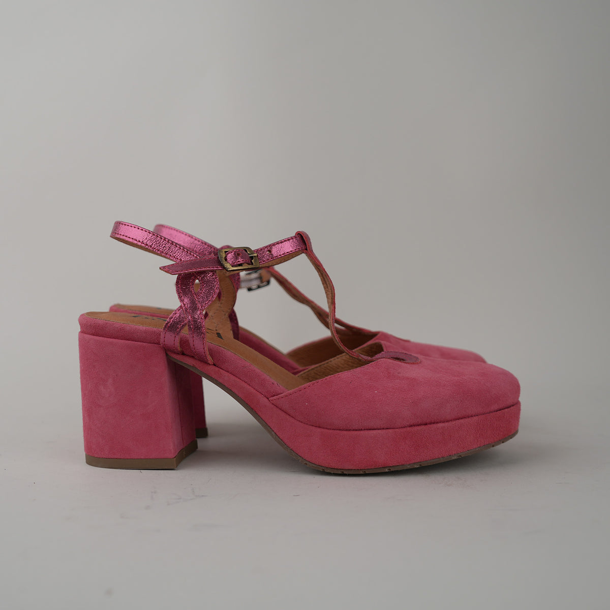 Sample - Viola Coral - Size 37 (UK4)
