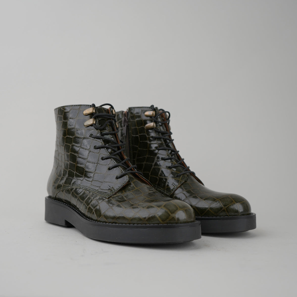 Sample - Darcy Khaki Croc - Size 37 (UK4)