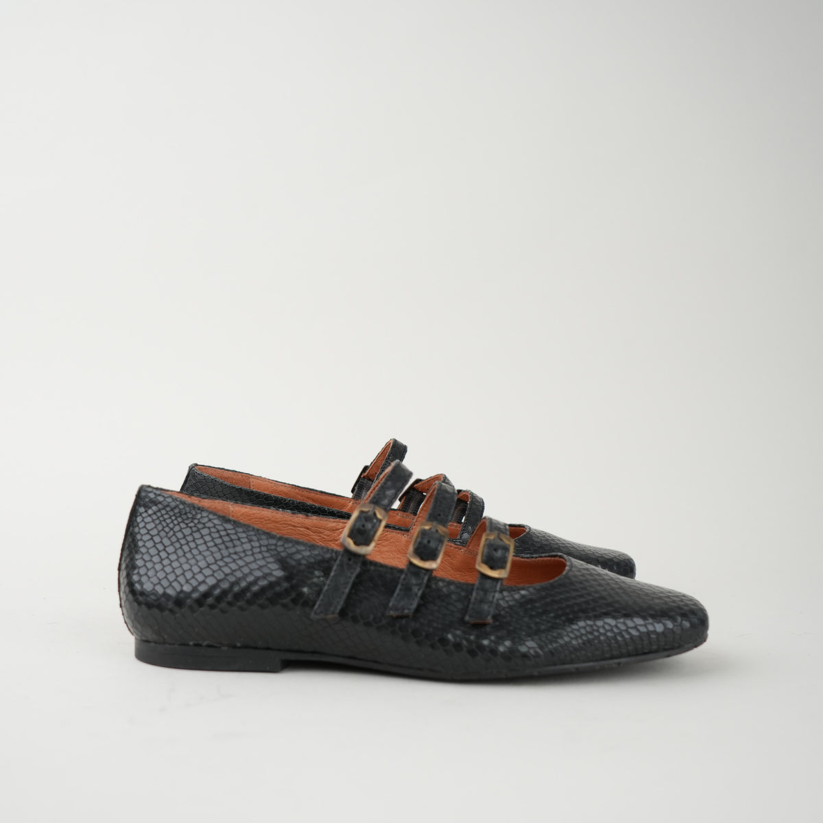 Sample - Ilo Black Snake - Size 37 (UK4)