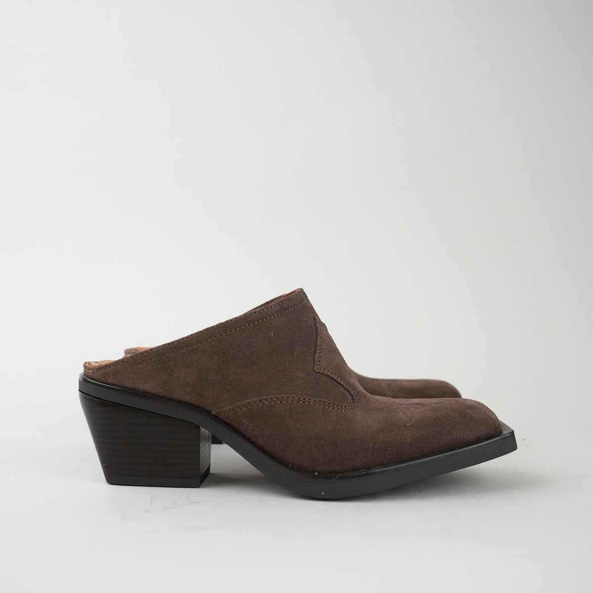 Sample - Gwenn Taupe - Size 37 (UK4)