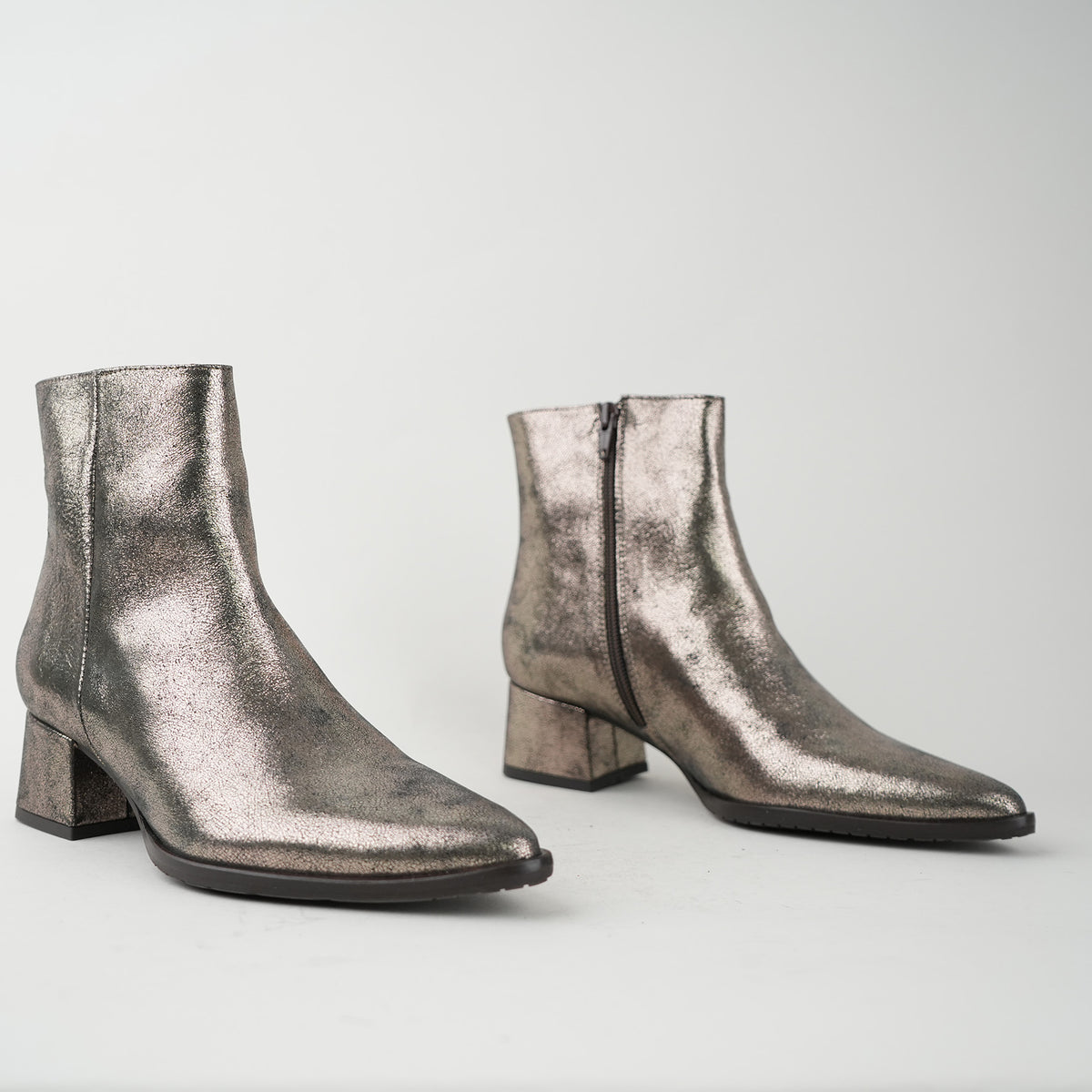 Sample - Luka Metallic Iron  - Size 37 (UK4)