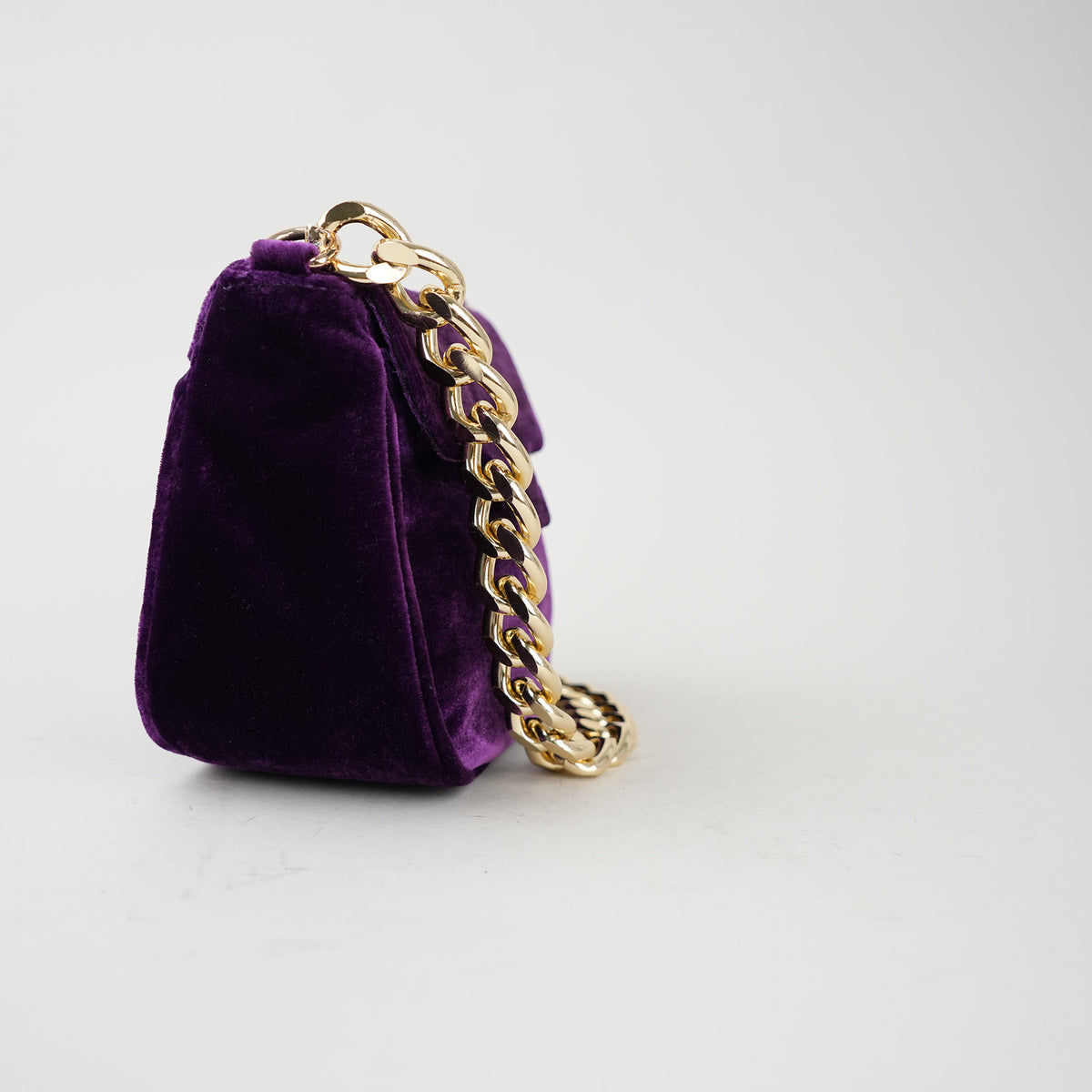 Sample - Romeo Velvet Purple