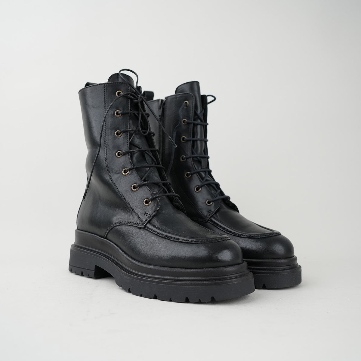 Sample - Hayes Black - Size 37 (UK4)
