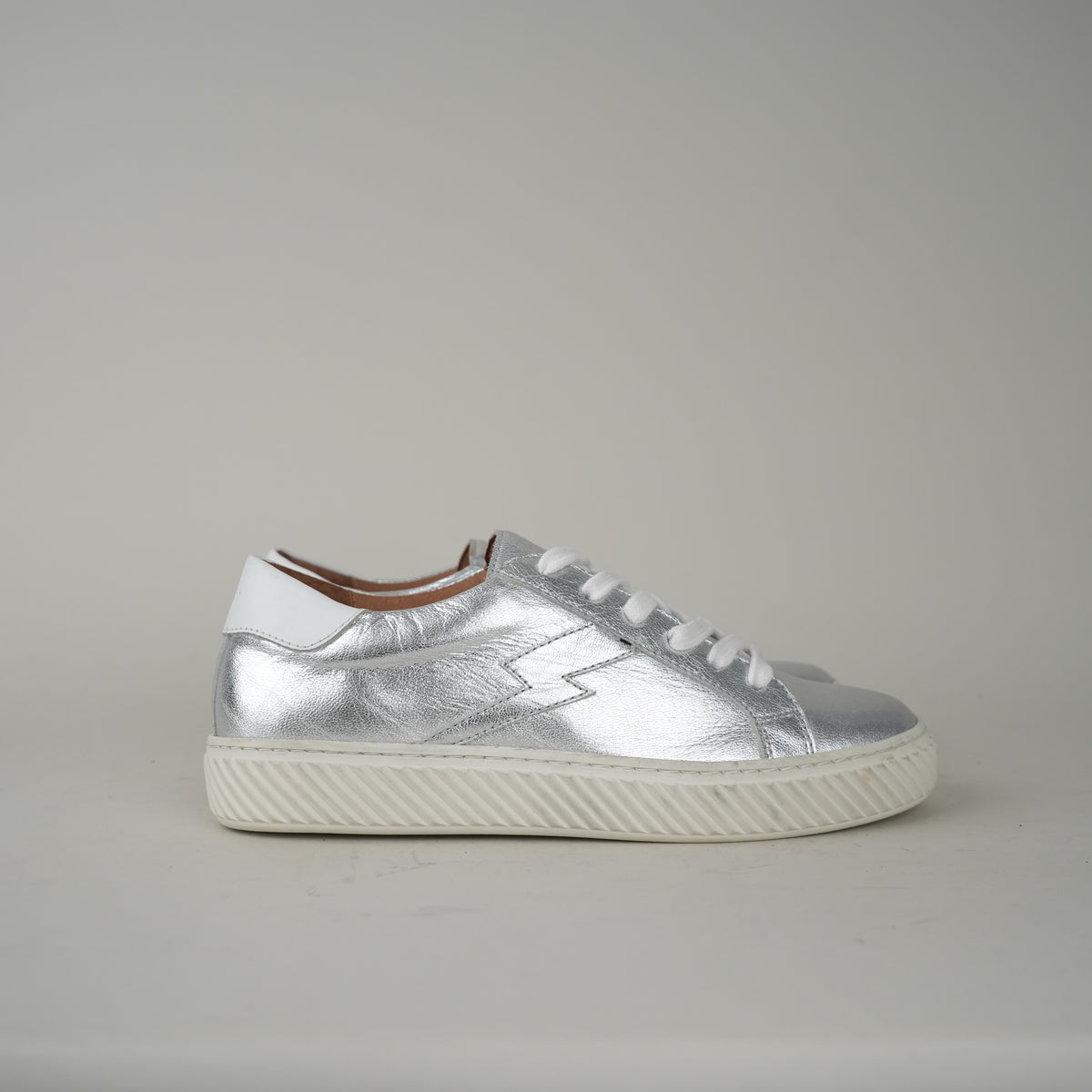 Sample - Nola Silver - Size 37 UK4 Trainer by Esska