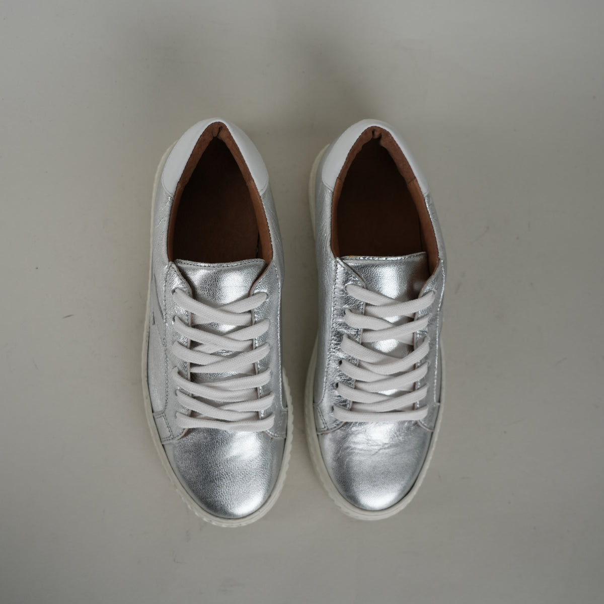 Sample - Nola Silver - Size 37 UK4 Trainer by Esska