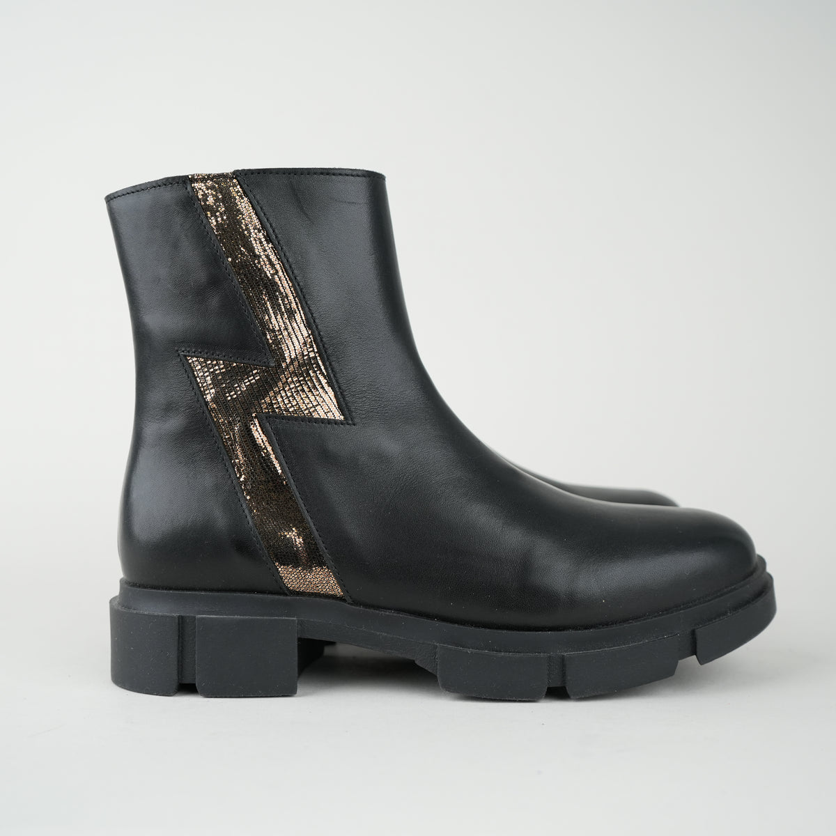 Sample - Jump Black - Size 37 UK4 Flat Boot by Esska