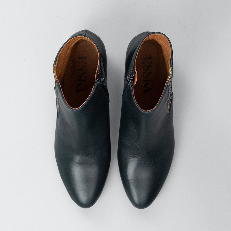 Katia Navy