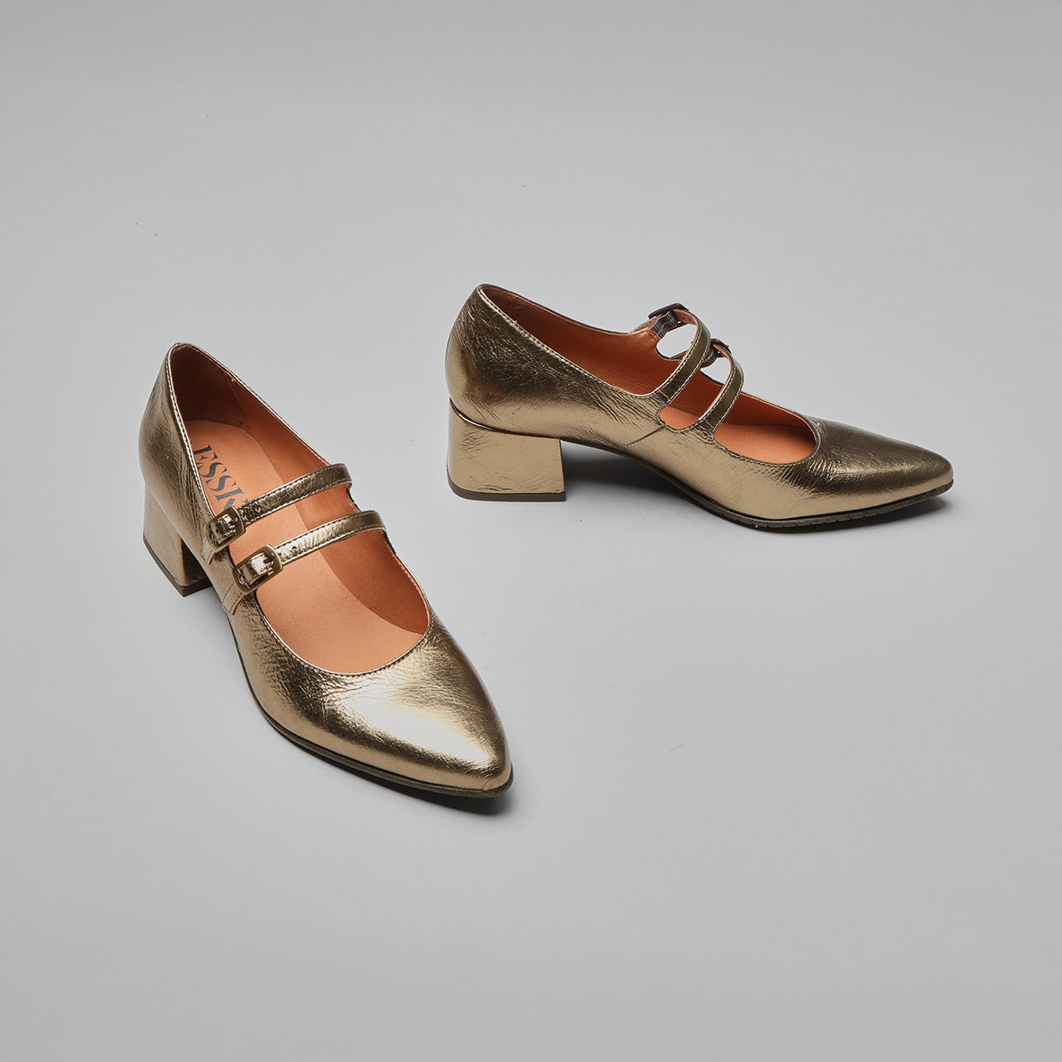 Laura Smoke Low Shoe by Esska
