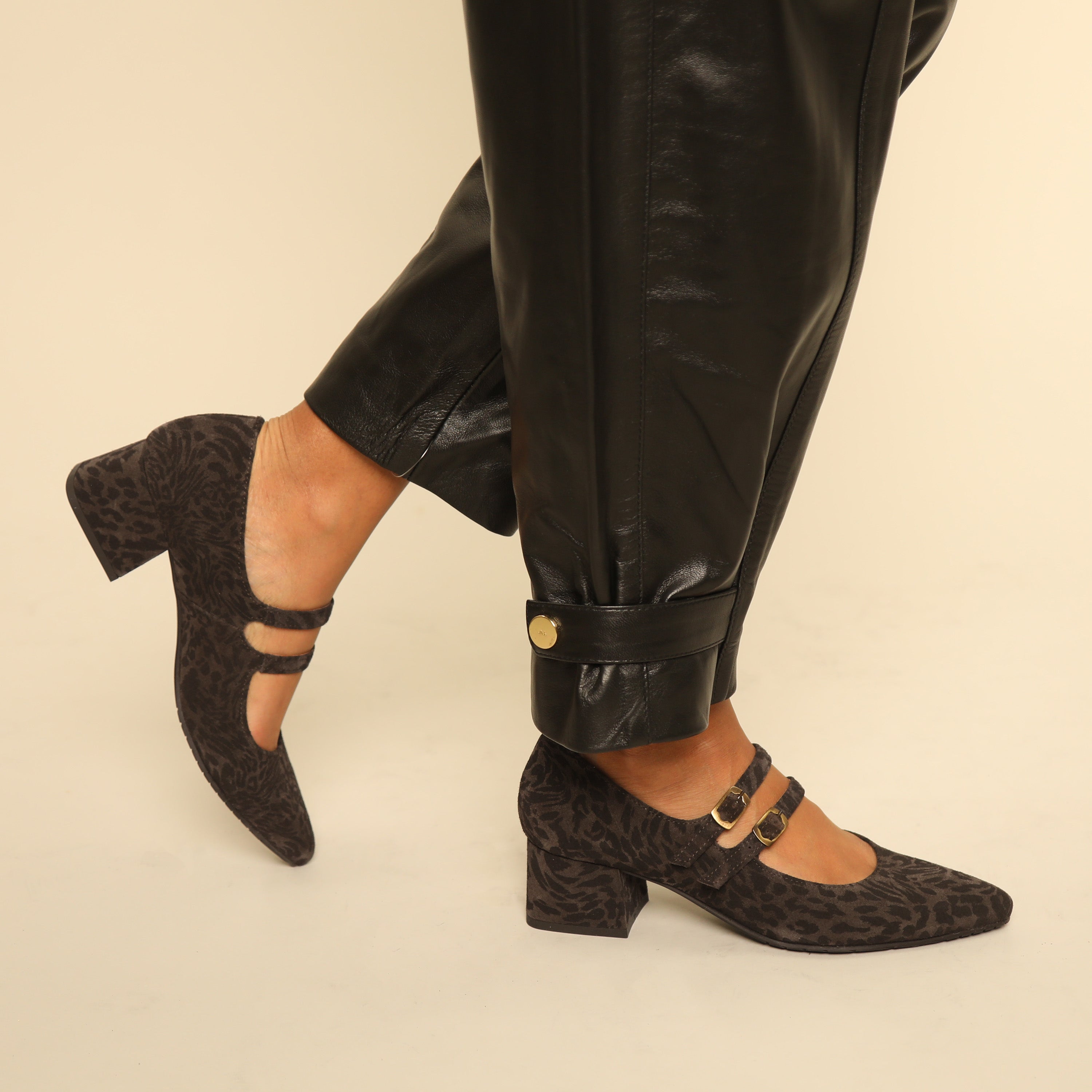 Laura WIDE Dark Brown Leopard