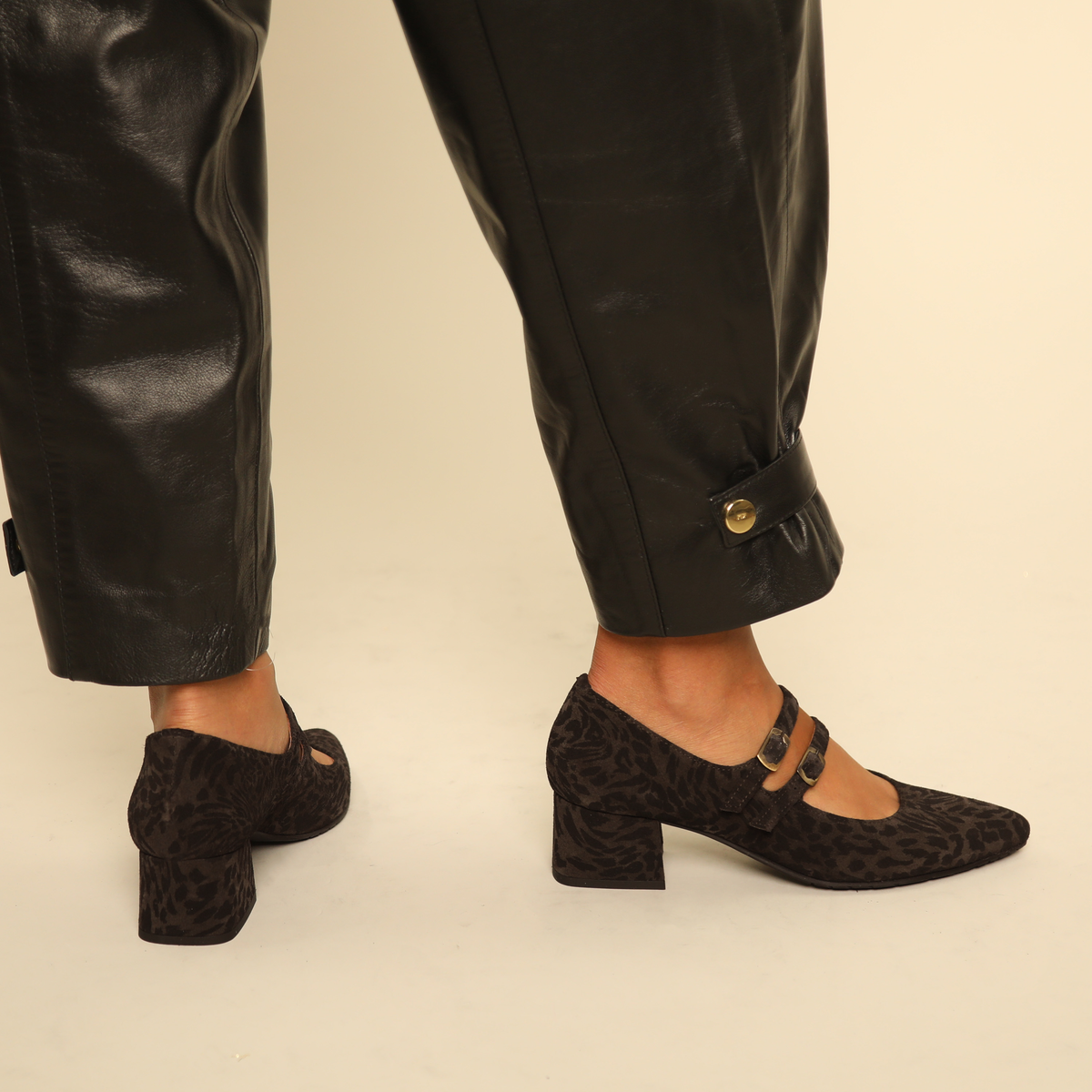 Laura WIDE Dark Brown Leopard Low Shoe by Esska