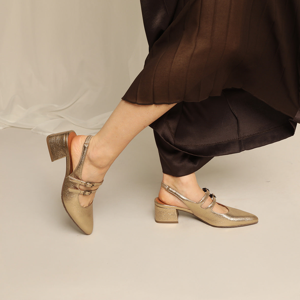 Layal WIDE Gold Dust Low Shoe by Esska