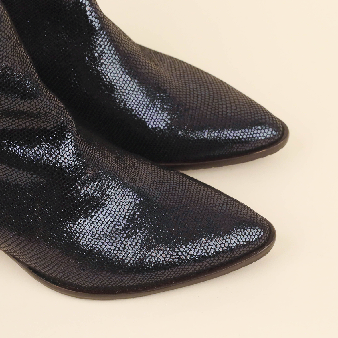 Luka WIDE Metallic Navy Low Boot by Esska