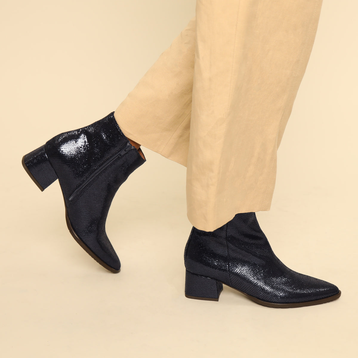 Luka WIDE Metallic Navy Low Boot by Esska