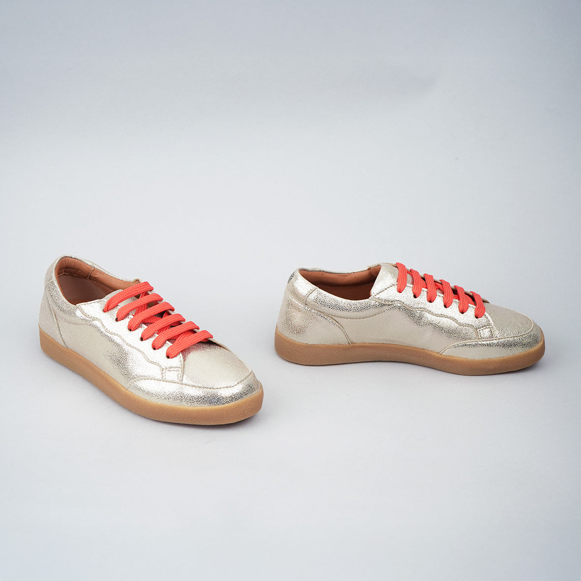 Olly Vegan Platinum Trainer by Esska