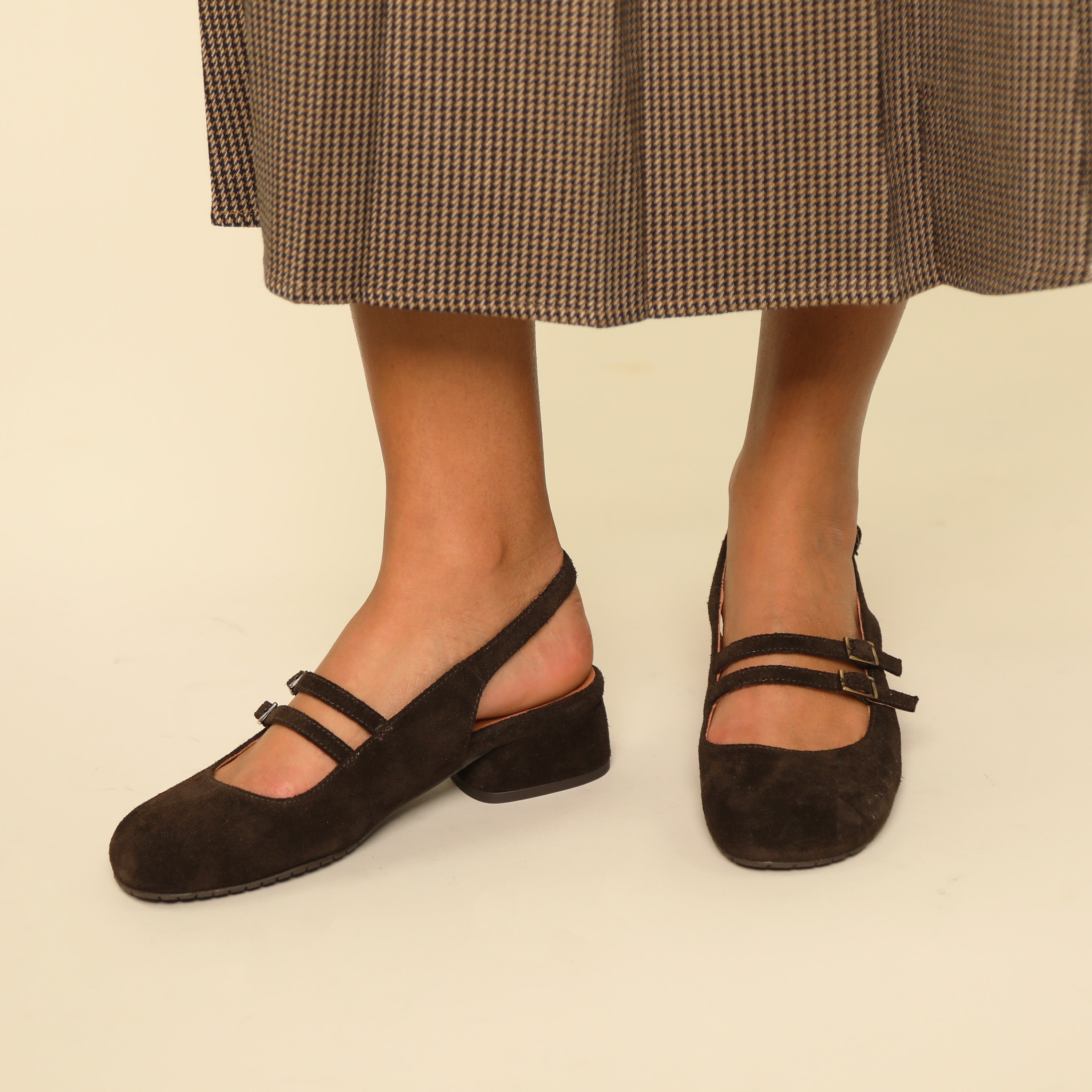 Rhianna Dark Brown Low Shoe by Esska