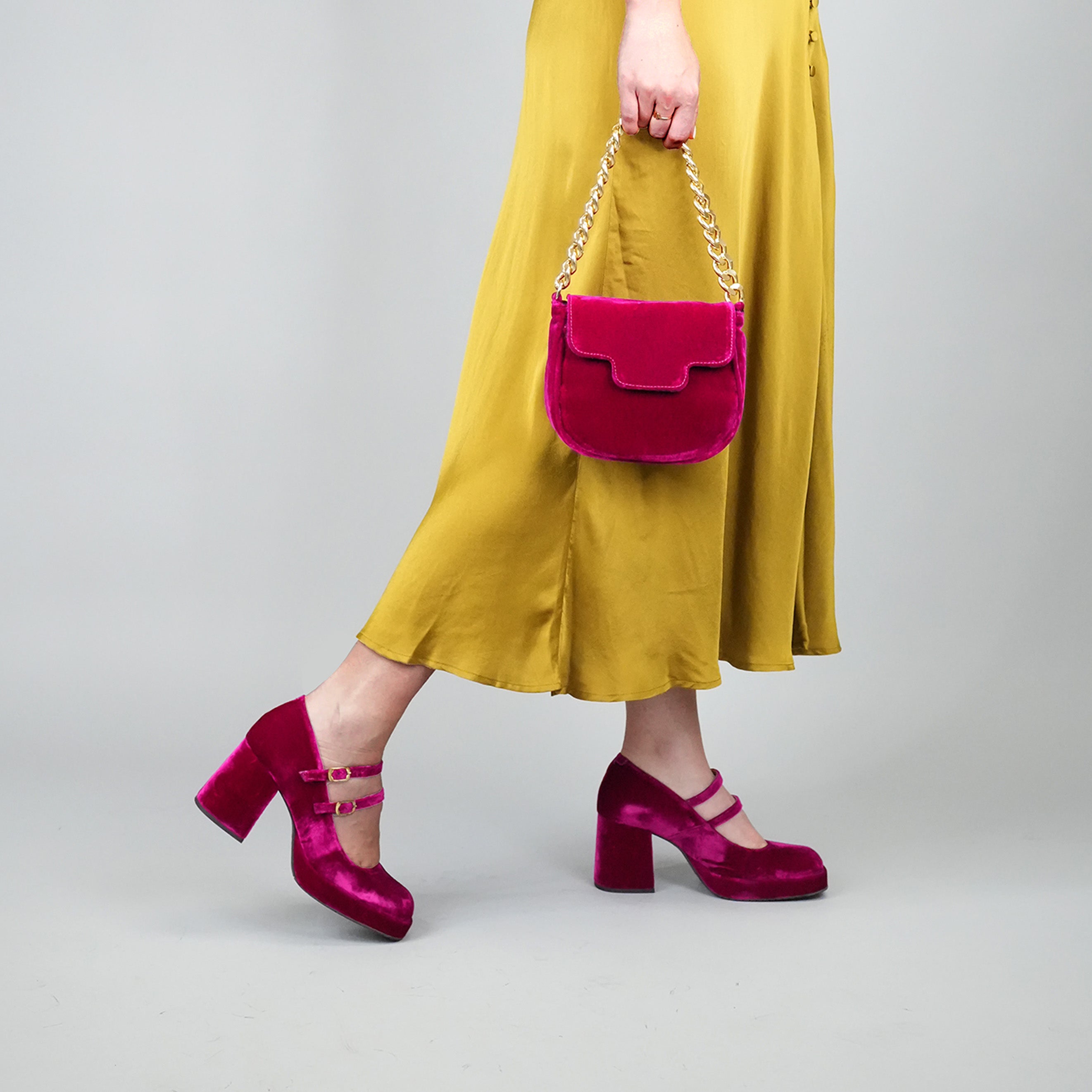 Magenta bag and shoes online