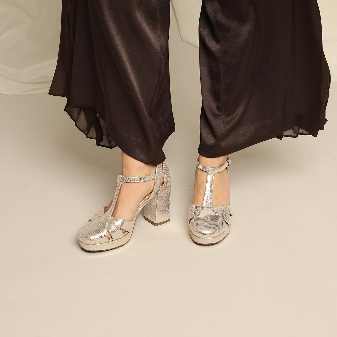 Venice Platinum High Shoe by Esska