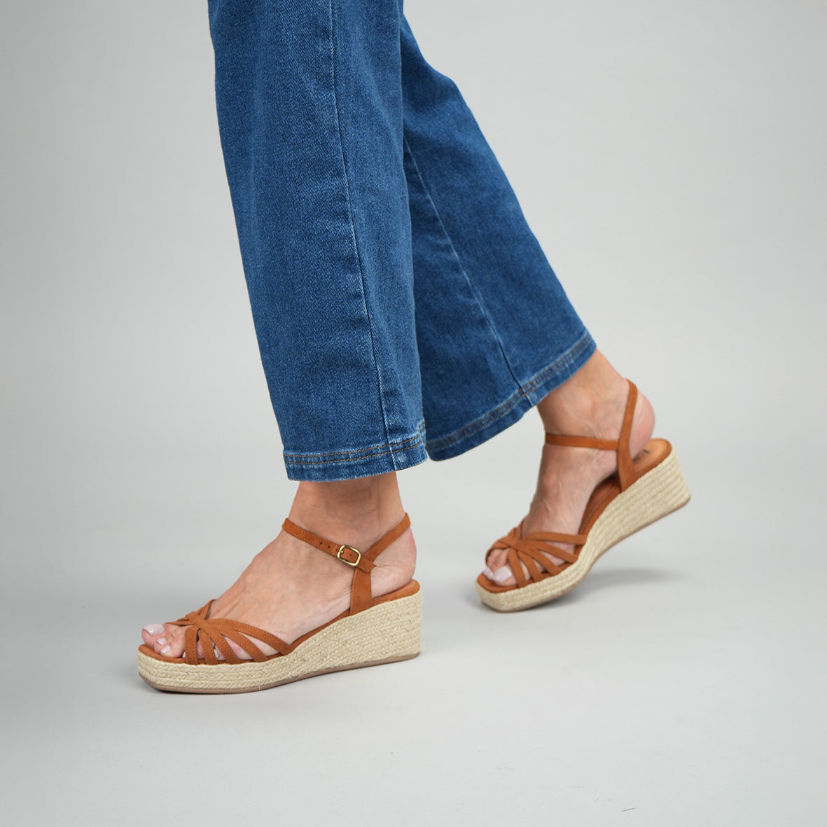 Wafa WIDE Tan Low Sandal by Esska