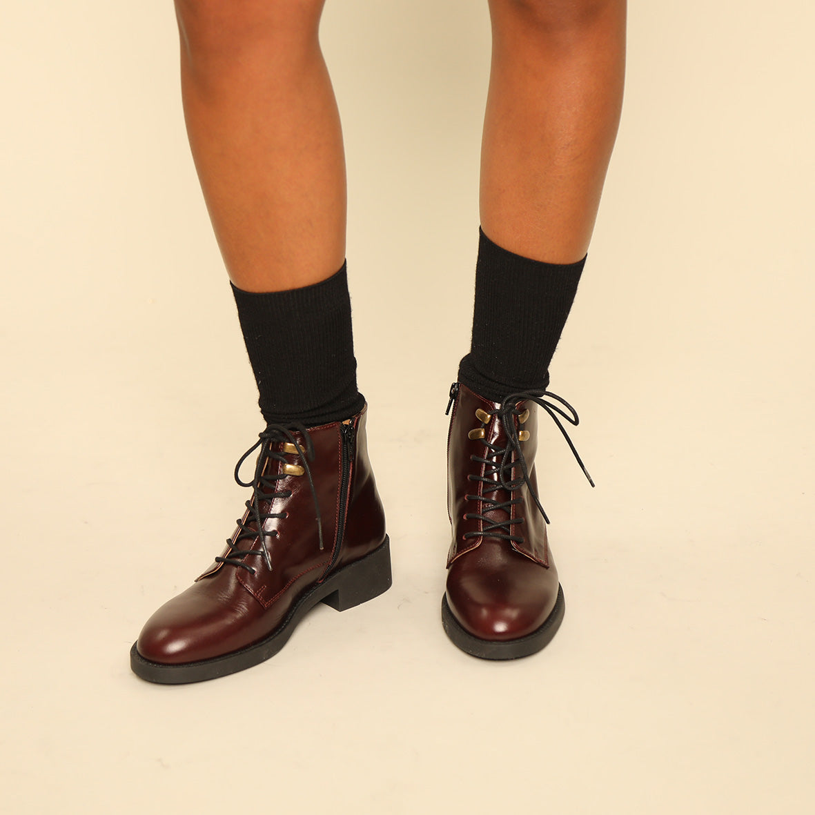 Wren Bordeaux