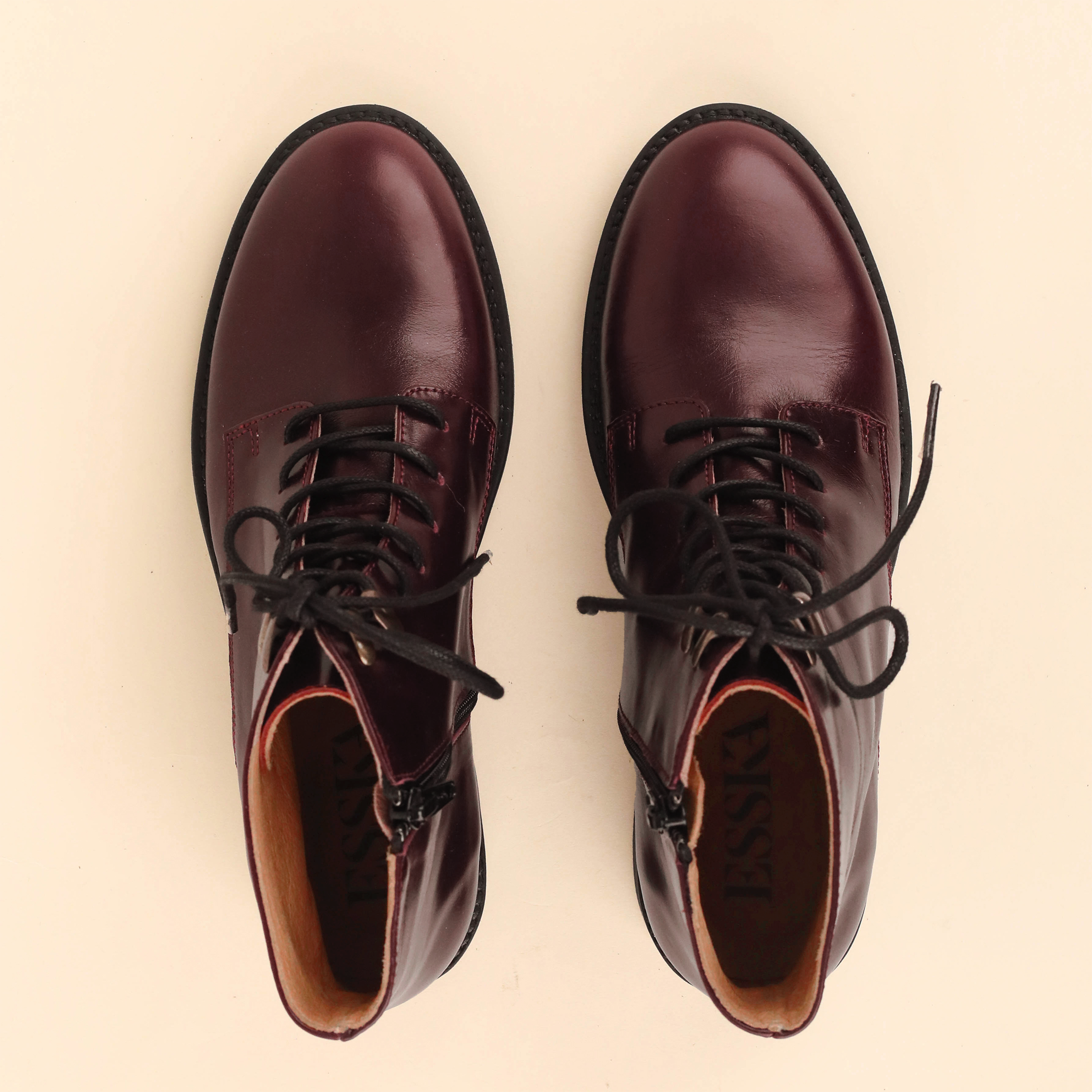 Wren Bordeaux
