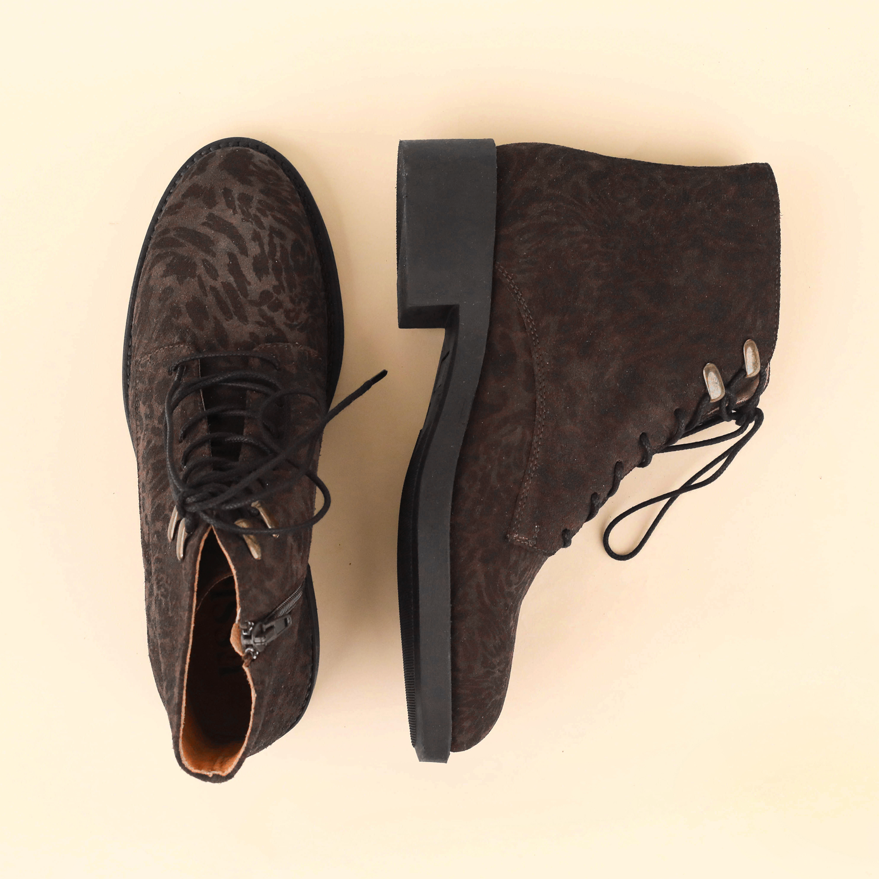Wren Dark Brown Leopard