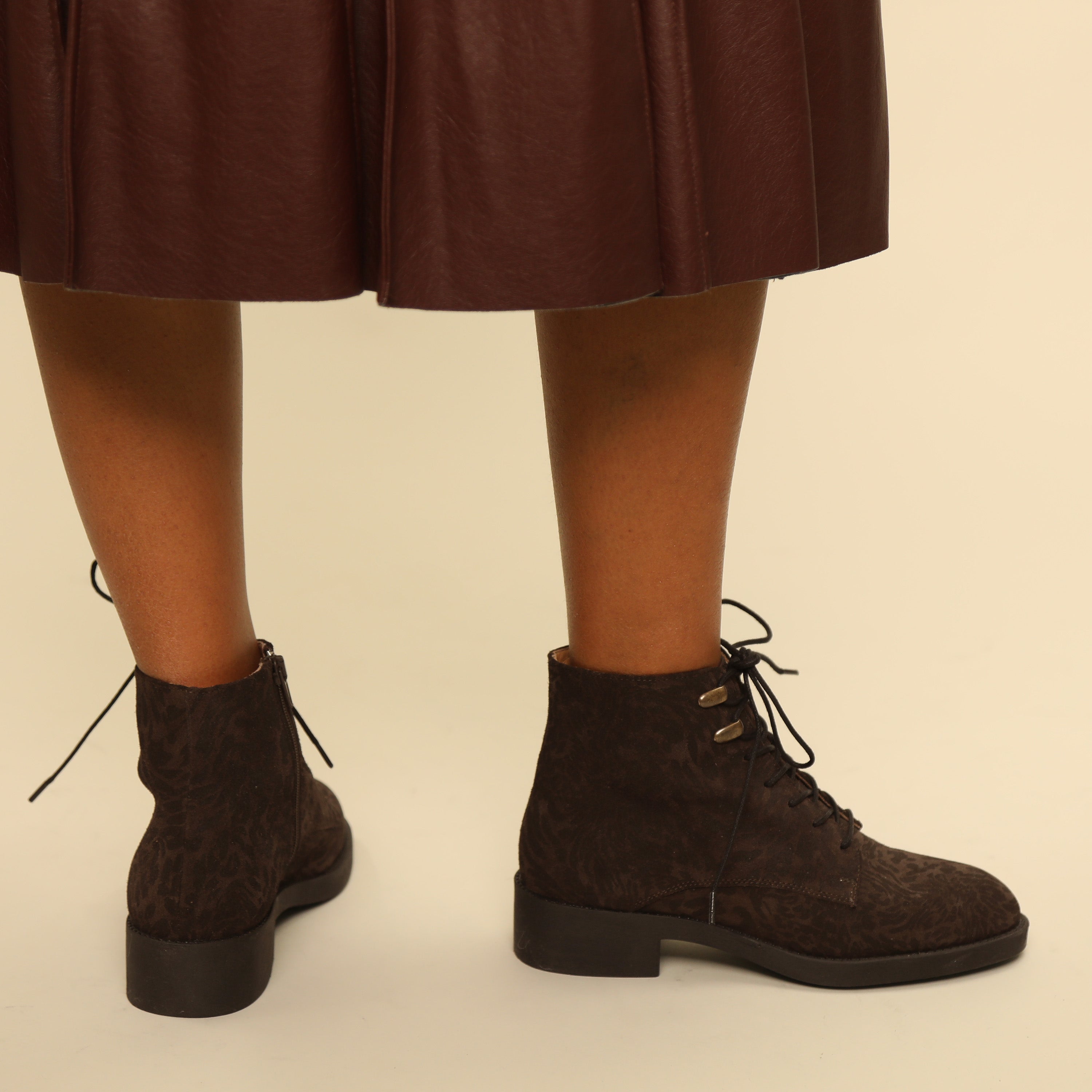 Wren Dark Brown Leopard