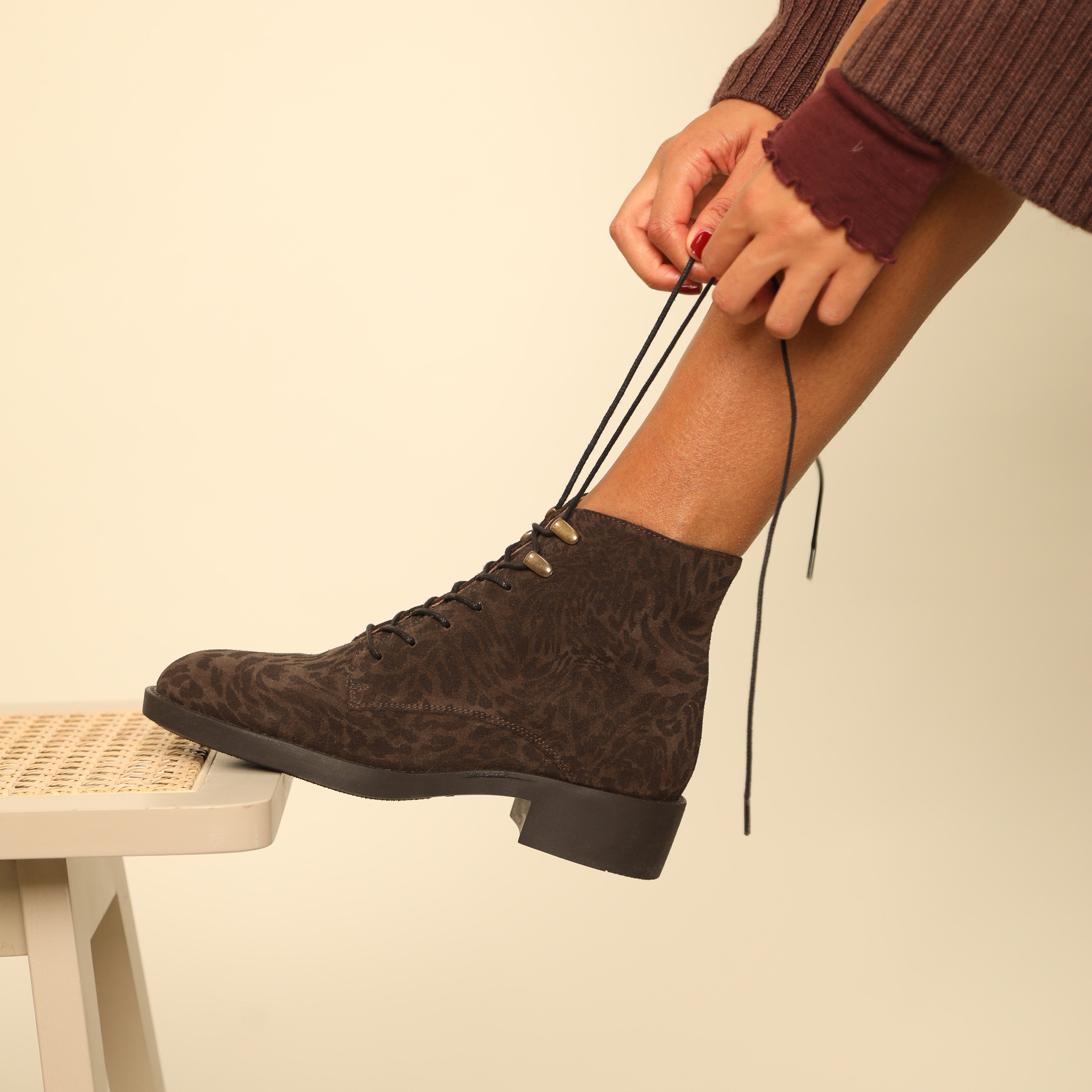 Wren Dark Brown Leopard