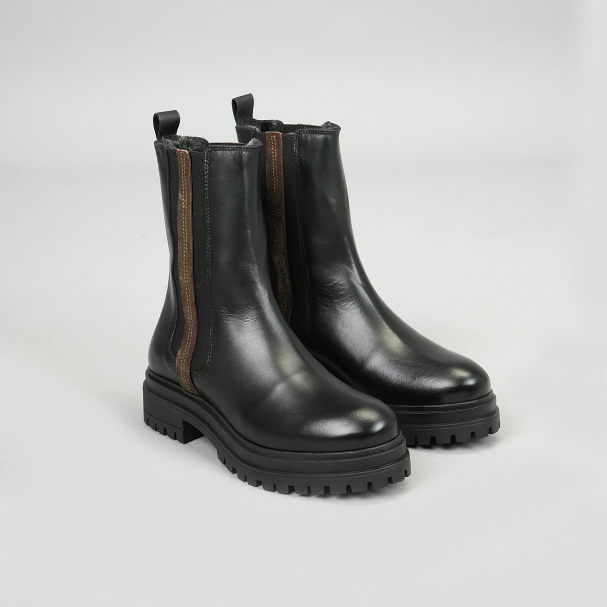 Yaline Black
