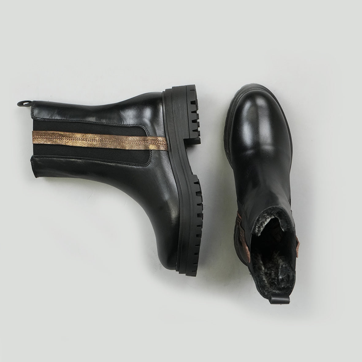 Yaline Black