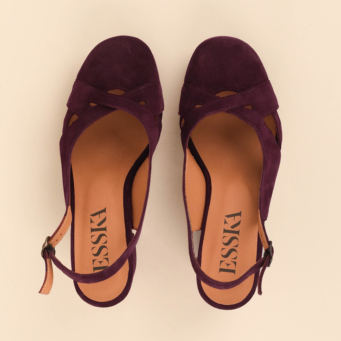 Vivian Plum High Shoe by Esska