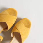 Clara Yellow