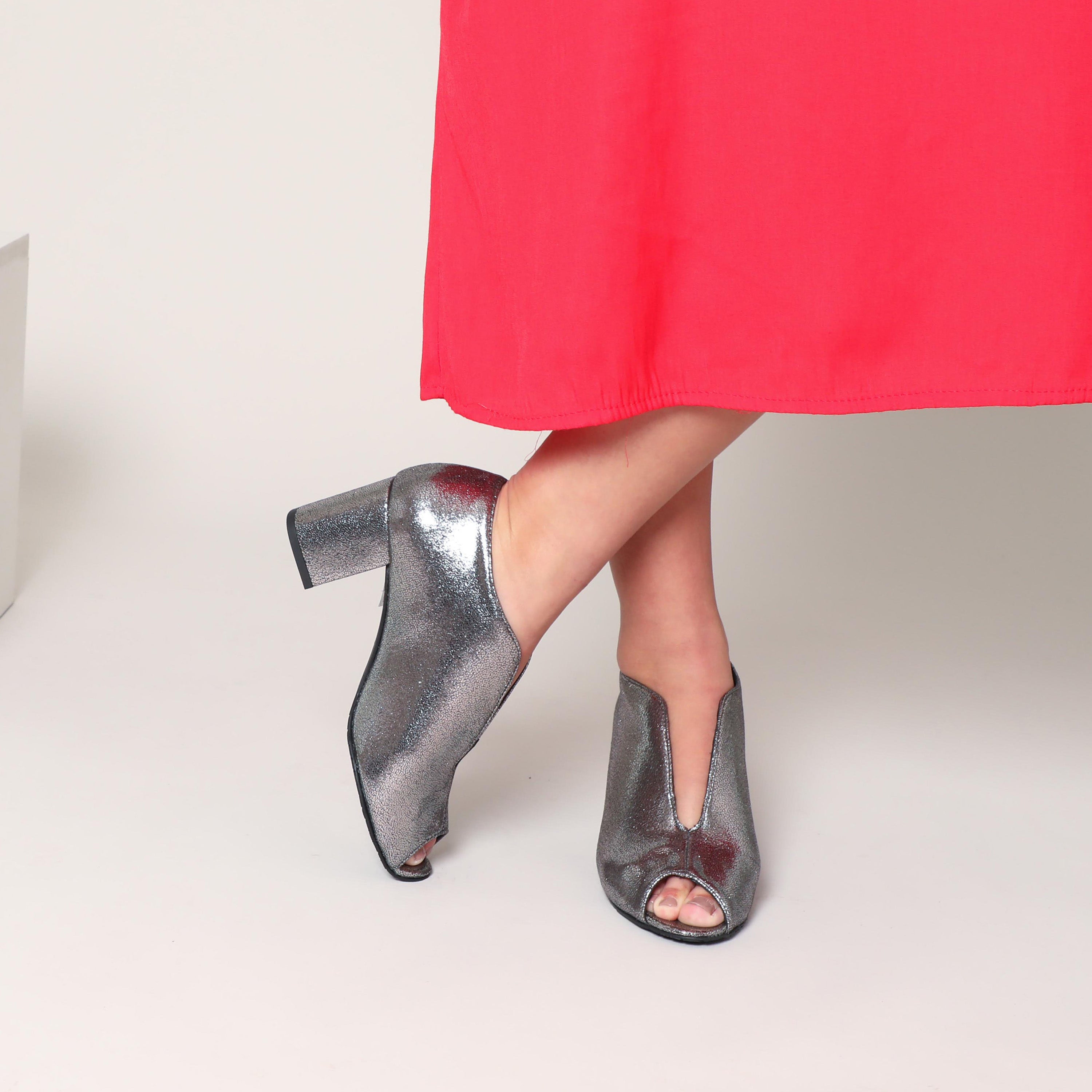 Gunmetal silver hot sale shoes