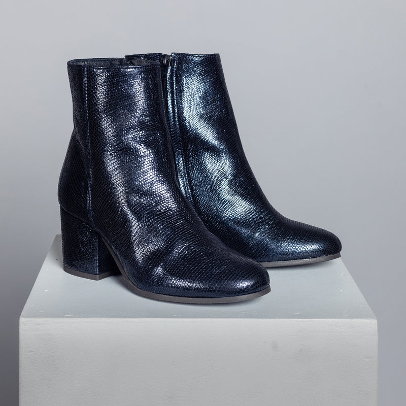 Rasa Metallic Navy
